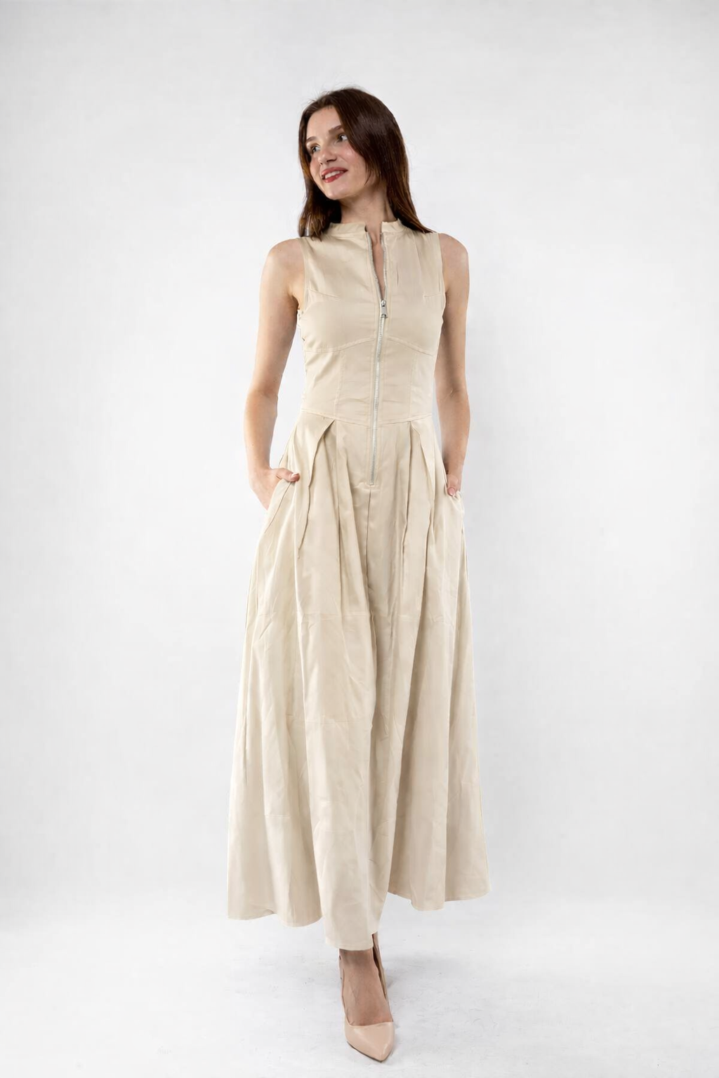 Sleeveless maxi dress timeless style elegant flowy silhouette